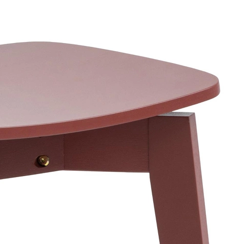 Dřevěná jídelní židle Roxby červená v severském stylu do kuchyně a obýváku Actona