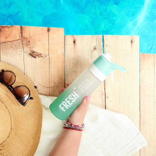 Láhev na vodu Intesi Fresh&Fun zelená moderní z polypropylenu na práci i sport