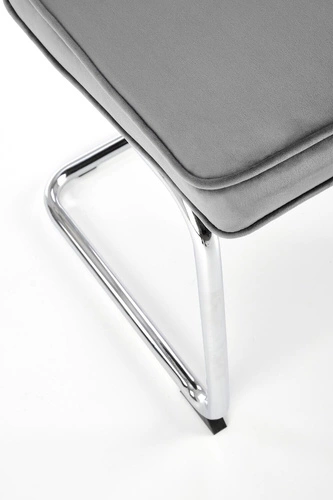 Čalouněná sametová židle Nelson Intesi šedá na lyžinách do jídelny moderní glamour