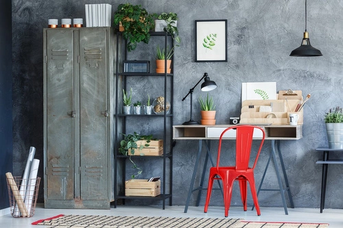 Kovová jídelní židle Paris červená ve stylu industriálním inspirovaná Tolix do kuchyně