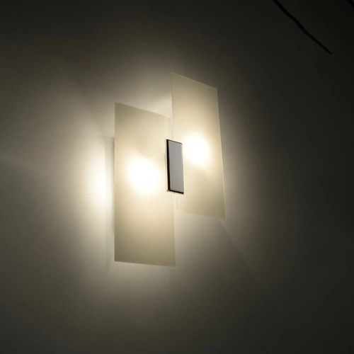 Moderní bílá nástěnná lampa FABIANO Sollux Lighting do obýváku a ložnice sklo kov