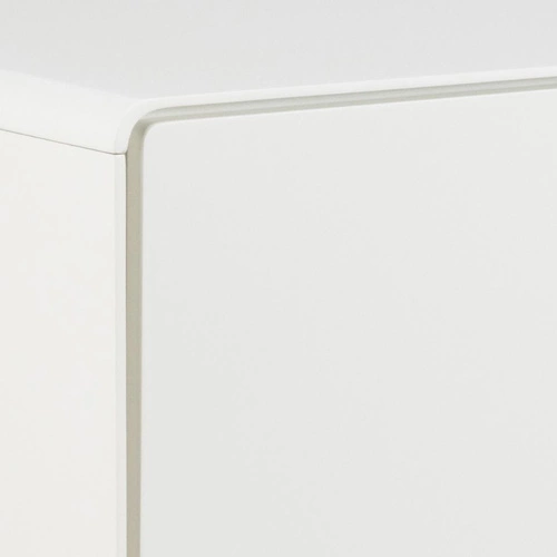 Komoda Lowell bílá se 6 zásuvkami na dubových nohách 135 cm moderní do obýváku