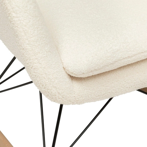 Houpací křeslo Olmeto bílé boucle do obýváku moderní skandinávský relaxační s područkami