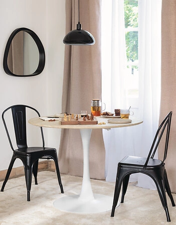 Kulatý jídelní stůl Elias 102 cm moderní bílý travertin do jídelny a kuchyně Atmosphera