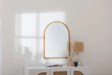 Půlkruhové zrcadlo Thea 55x75 cm světle hnědé na stěnu do předsíně a obýváku Atmosphera