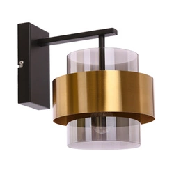 Nástěnné svítidlo Spiega moderní černé s mosazným detailem a kouřovým sklem do obýváku