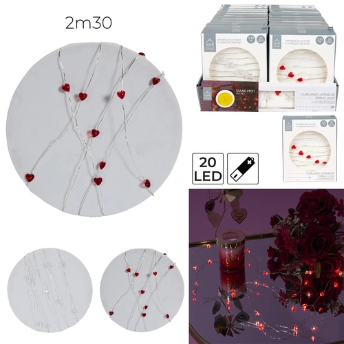 Intesi světelný LED řetěz Srdce na baterie do studentského pokoje 2,3 m