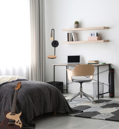 Nástěnné svítidlo Bipi moderní černé s dřevem s vypínačem do obýváku a ložnice