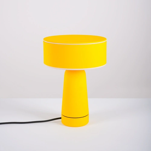 Stolní lampa AXO žlutá moderní do obývacího pokoje s kabelovým vypínačem