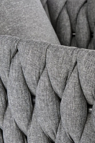 Relaxační křeslo Tresse šedý samet glamour do obýváku s polštářkem na černé podstavě