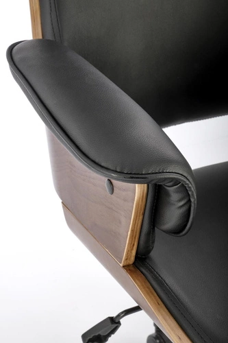 Ergonomická kancelářská židle Berw černá kožená otočná s opěrkou hlavy Intesi do kanceláře