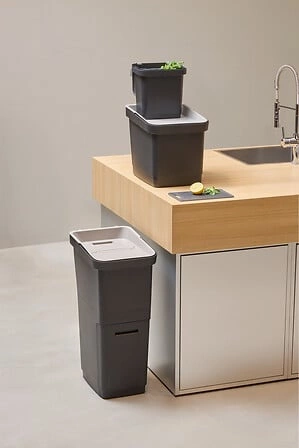 Třídicí odpadkový koš 36L Slow černý šedý plastový do kuchyně a kanceláře 5five