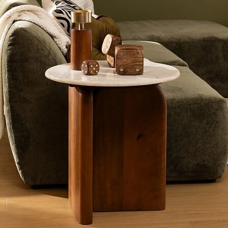 Kulatý konferenční stolek Nanda bílý mramor a mangové dřevo moderní do obýváku