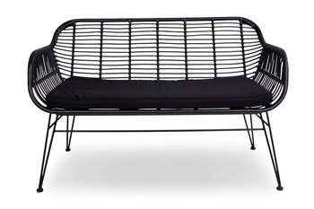 Moderní dvoumístná pohovka Trieste s područkami z černého polyratanu do obývacího pokoje a předsíně