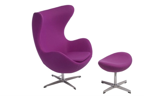 Čalouněný podnožník Egg kašmír fialový moderní do obýváku inspirovaný Egg D2.DESIGN