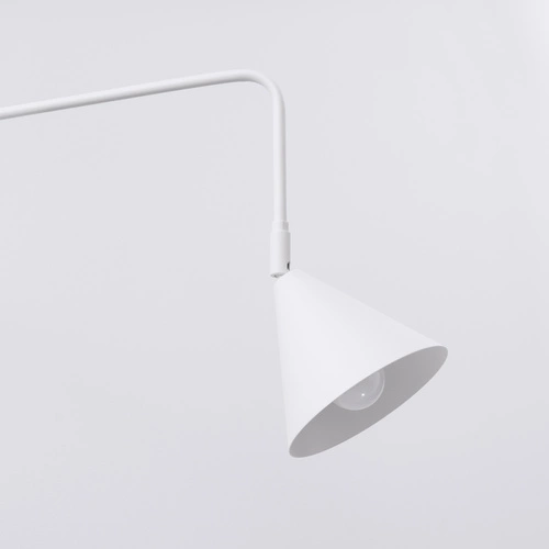 Moderní bílá nástěnná lampa NOX z kovu do ložnice a obývacího pokoje SOLLUX LIGHTING 61 cm