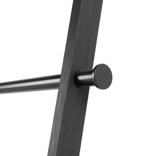 Stojanový věšák žebřík Leana Umbra černý moderní do předsíně a koupelny