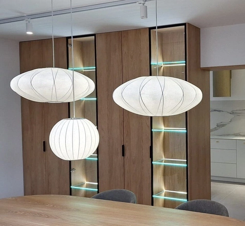 Závěsné svítidlo SILK X-shape bílé 60 cm moderní do obýváku a jídelny Step into Design