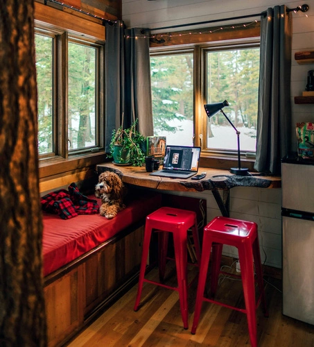 Barová stolička Paris 75 cm bílá kovová industriální bez opěradla k kuchyňskému ostrůvku inspirovaná Tolix