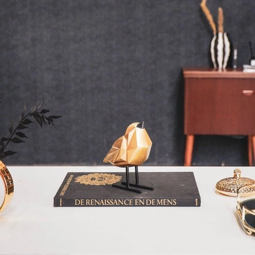 Dekorační figurka Love Bird XL zlatá glamour na komodu do obýváku HV decor 14 cm