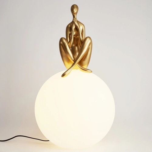 Stolní lampa WOMAN-3 glamour bílá a zlatá do obýváku a ložnice Step into Design 62 cm