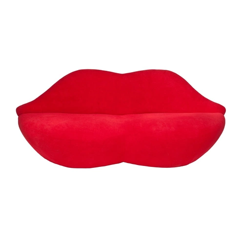 Moderní červená pohovka ve tvaru rtů inspirovaná Kiss Bocca do obýváku z vlny D2.DESIGN