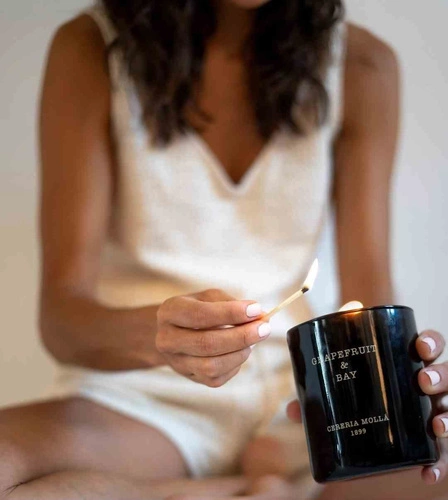 Vonná sójová svíčka Cereria Molla Boutique Grapefruit & Bay XL 600g černá do obývacího pokoje