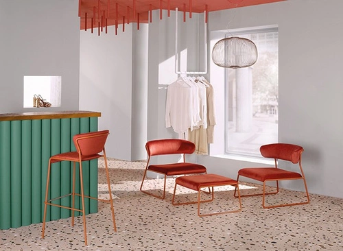 Moderní oranžové sametové relaxační křeslo Lounge Lisa na lyžinách do obýváku