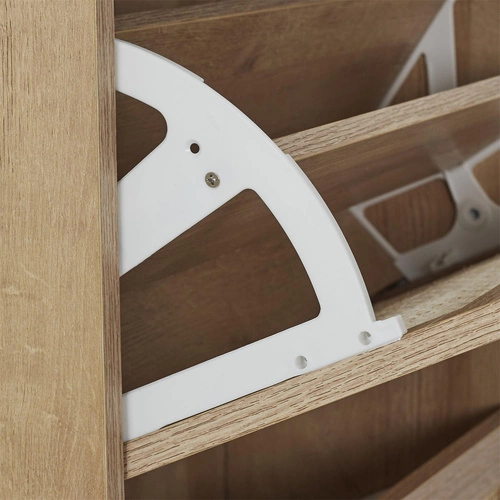 Vysoká přírodní botníková skříň Bali se třemi policemi a ratanovými boho dvířky