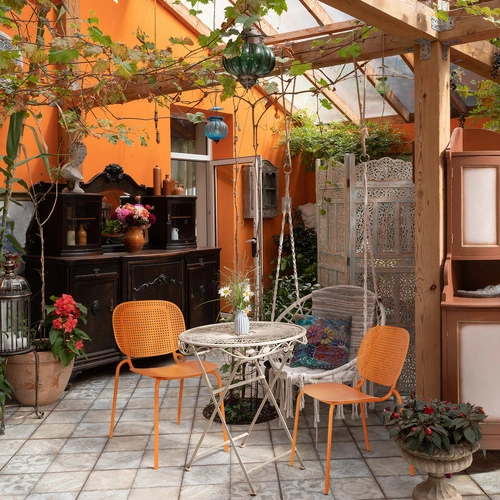 Kovová židle Si-Si Dots SCAB Design moderní na zahradu, terasu i do restaurace oranžová