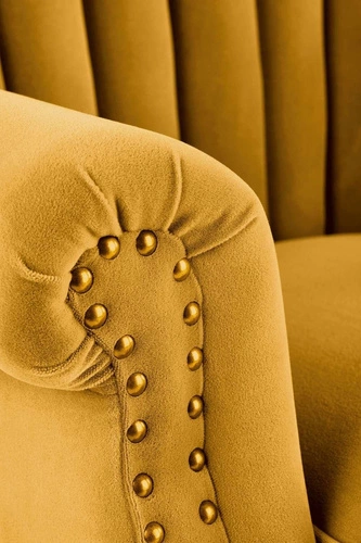 Relaxační křeslo Vader žlutý samet moderní do obýváku na vysokých dřevěných nohách