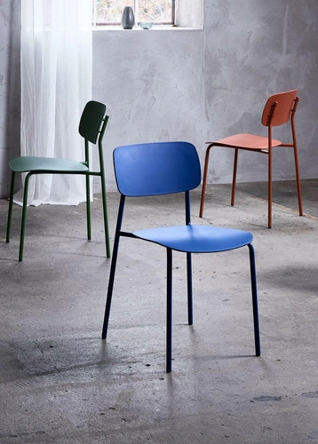 Jídelní a kuchyňská židle Kirkland moderní kobaltová stohovatelná