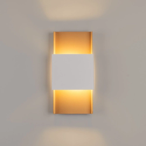 Moderní nástěnné svítidlo DURLIN zlaté a bílé SOLLUX LIGHTING do obýváku a ložnice 40 cm