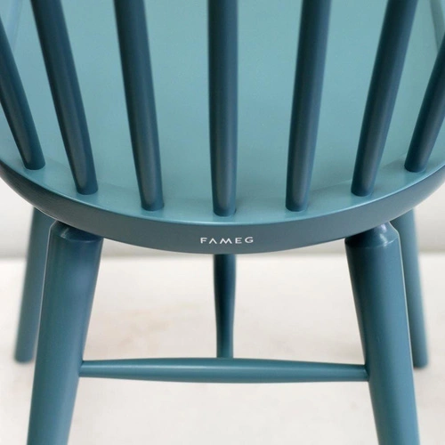 Dřevěná jídelní židle Fameg Stick skandinávský styl do kuchyně s možností personalizace