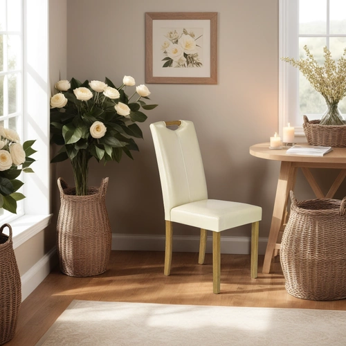 Čalouněná jídelní židle Roca béžová z ekokůže na dřevěných nohách klasická Intesi