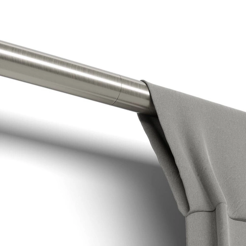 Jednoduchá garnýž Umbra Zen nastavitelná 81–162 cm nikl moderní do obýváku nebo ložnice