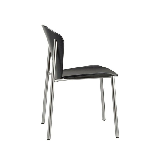 Jídelní židle Finn SCAB Design moderní dřevěná černá s kovovými nohami stohovatelná