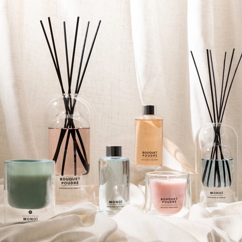 Vonná svíčka Ilan Atmosphera ve skleněné dóze pudrová kytice dekorační 130 g