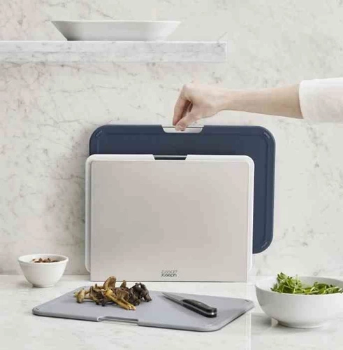 Joseph Joseph Nest sada 3 plastových šedých krájecích prkének do kuchyně