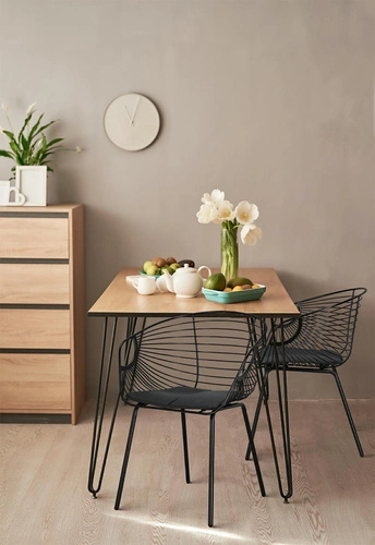 Kovová jídelní židle Sligo stříbrná s područkami