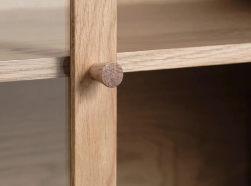 Vitrína Elba dřevěná skleněná do obýváku na knihy 190 cm přírodní dub