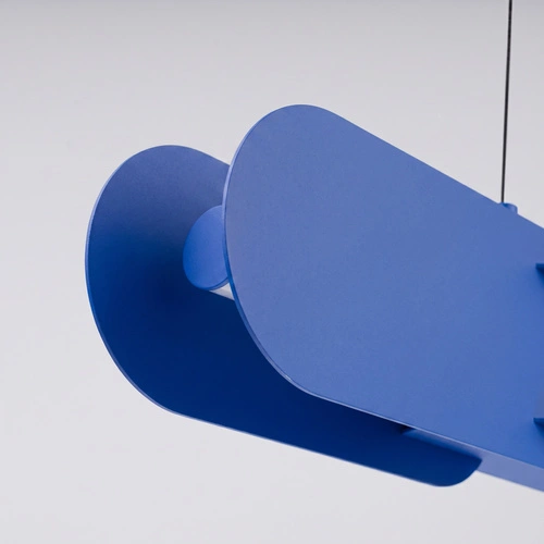 Závěsné LED svítidlo CHAIN 158 ultramarínové nad ostrůvek moderní
