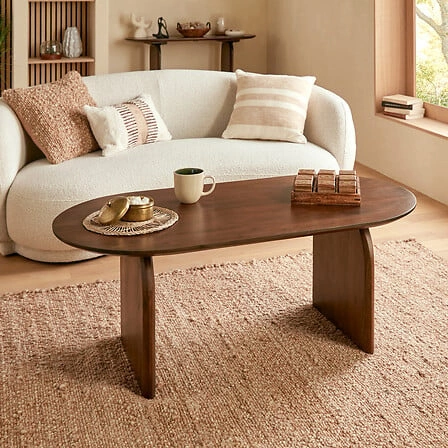 Oválný dřevěný konferenční stolek do obýváku moderní hnědý Atmosphera 120x60 cm