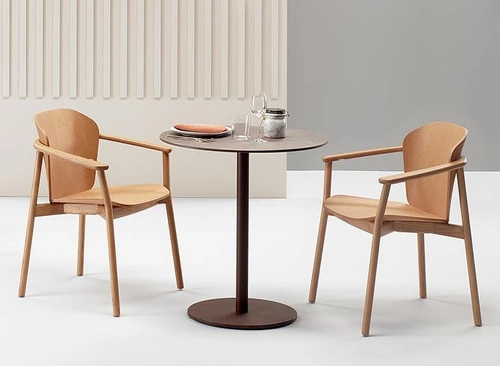 Jídelní židle dřevěná FINN SCAB Design zelená s područkami moderní stohovatelná