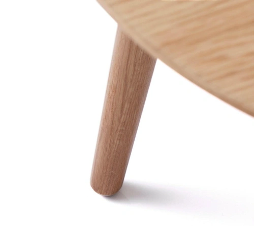 Sada 2 kulatých dubových konferenčních stolků Adda do obýváku