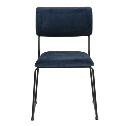 Čalouněná židle Cornelia VIC Actona sametová modrá do jídelny a obýváku na černých nohách