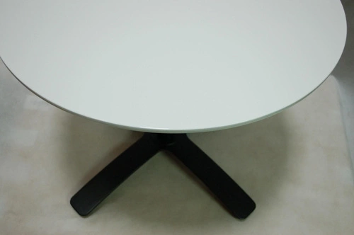 Otočný konferenční stolek Aomori 60 cm Outl