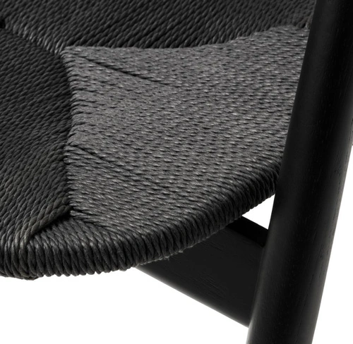 Jídelní dubová dřevěná židle Relate s područkami černá