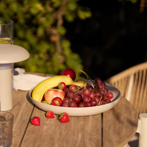 Kulatý béžový kovový podnos 30 cm House Nordic na servírování a dekorace