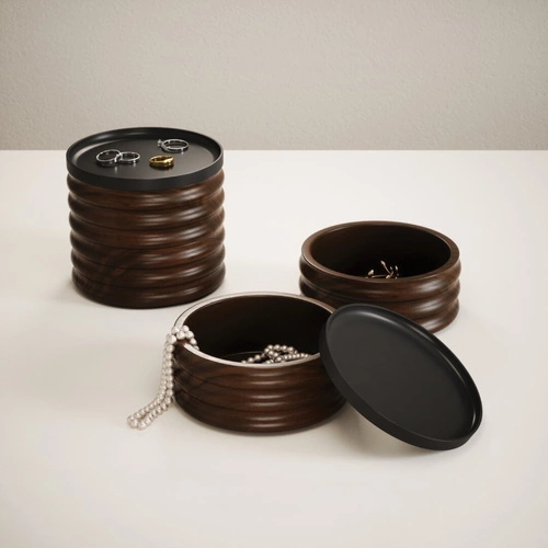 Dřevěný dvoupatrový stojan na šperky Umbra Tesora ořech